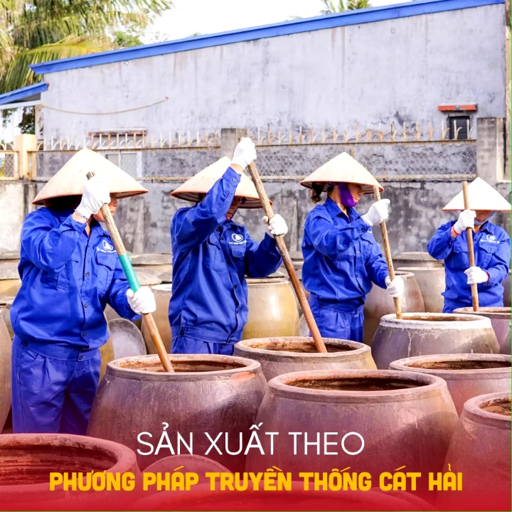 Quy trình truyền thống ủ chượp nước mắm Cát Hải tại đảo Cát Hải, Hải Phòng