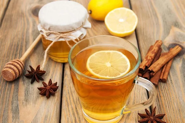 Nước mật ong quế kèm chanh giúp giải độc, đẹp da và giảm cân tự nhiên