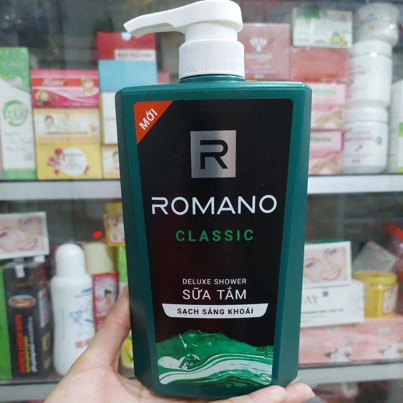 Sữa tắm Romano Classic dành cho nam giới với hương nước hoa mạnh mẽ