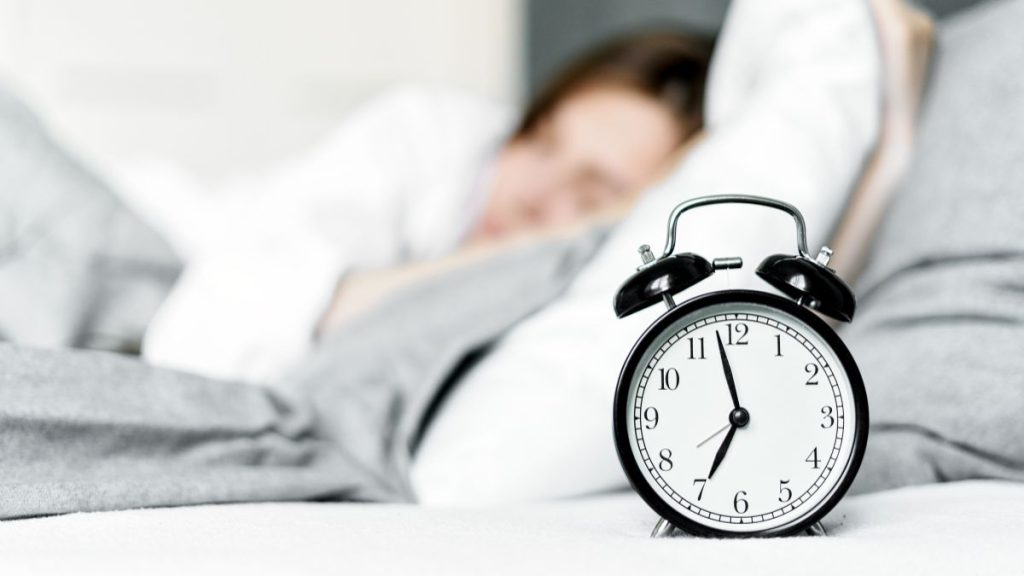 Ngủ nhiều có sao không? Tác hại của việc ngủ quá nhiều đối với sức khỏe